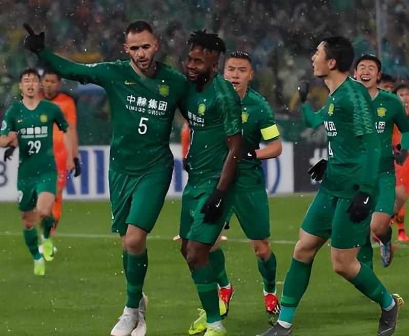越临近国庆越贵 同一趟高铁连续三天三个价！12306回应